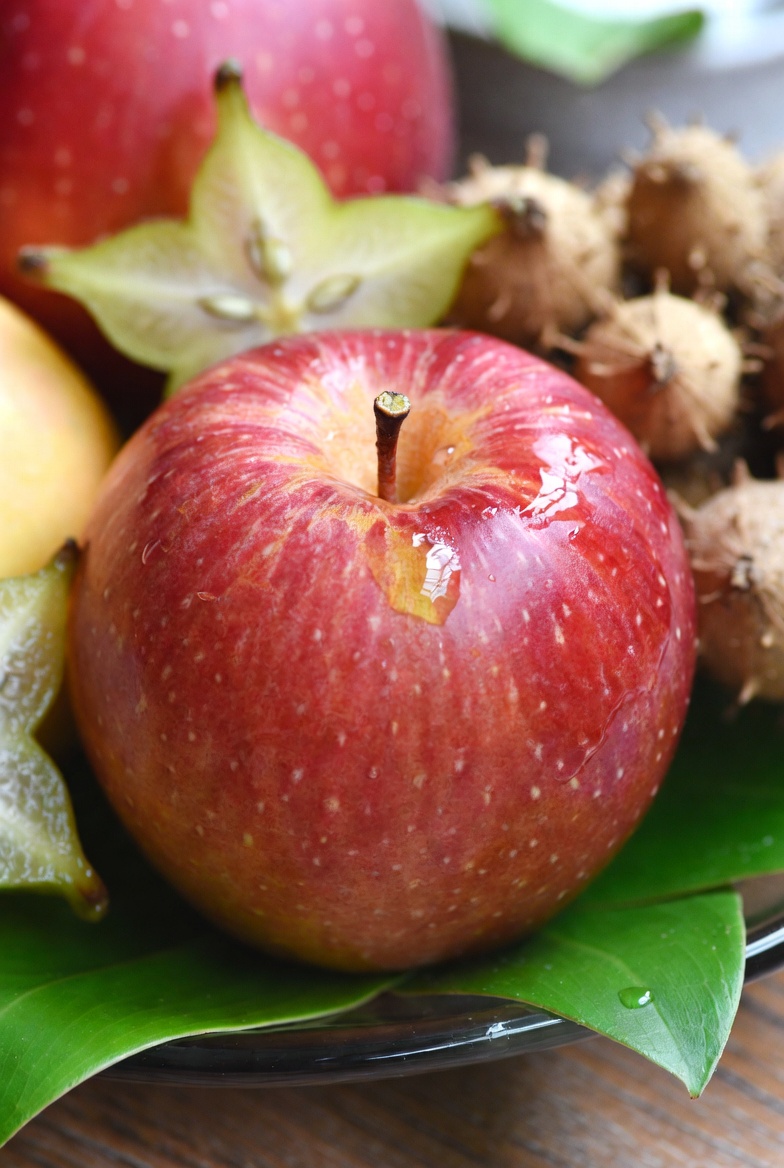 Red Apple